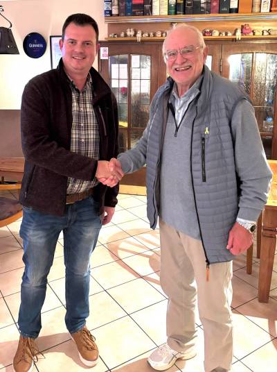 Neuer Vorsitzender Martin und Obst und scheidender Vorsitzender Gertmann Sude