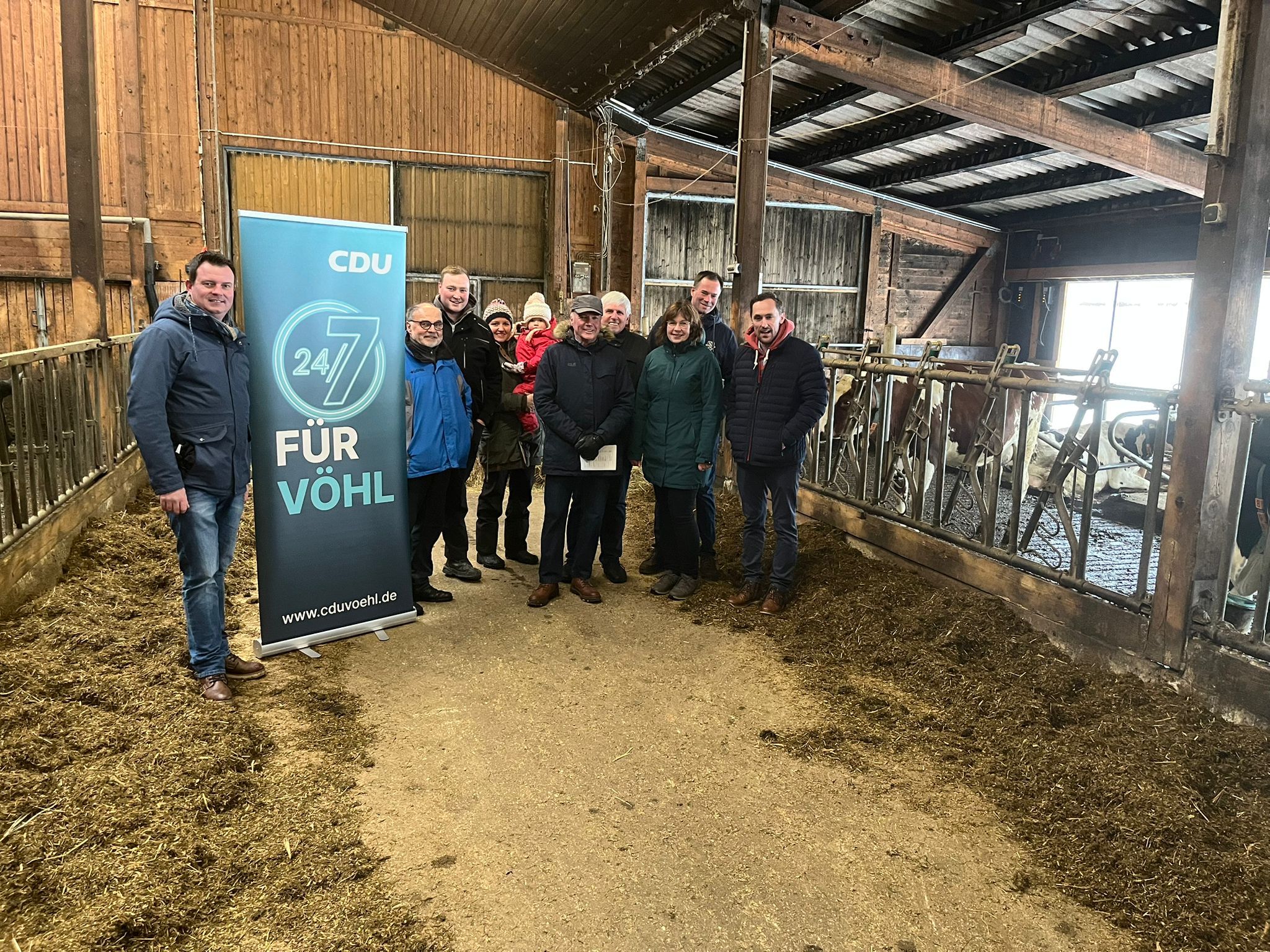 von links: Vorsitzender Martin Obst, Eberhard Lamm, Johannes Hamel mit Ehefrau Ines und Tochter Anna, Karl-Wilhelm Br�ne, Heinrich Klein, Kerstin Ziegler, Moritz Kubat, Karl-Josef Walmanns